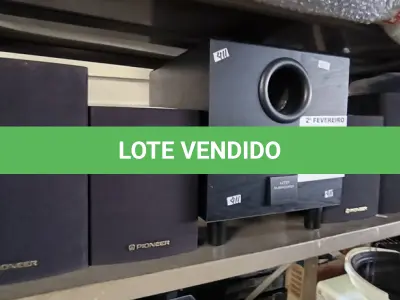 LOTE 041 - 01 CAIXA SUB PIONNER E 04 CAIXAS PIONNER DE VOZ (NO ESTADO, NÃO SABEMOS SE FUNCIONA. LEILÃO NÃO TEM GARANTIA E NEM DEVOLUÇÃO). 