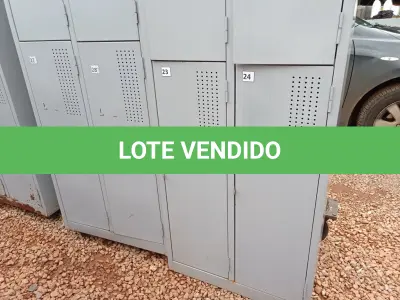 LOTE 493 - 02 ARMÁRIOS ROUPEIRO EM AÇO. (NO ESTADO) ATENÇÃO! FAZER A VISITAÇÃO ANTES DE ARREMATAR, NÃO SABEMOS SE FUNCIONA. LEILÃO NÃO TEM GARANTIA E NEM DEVOLUÇÃO, SUJEITO A POSSÍVEIS AVARIAS VISÍVEIS/OCULTAS E/OU AUSÊNCIA DE COMPONENTES.
