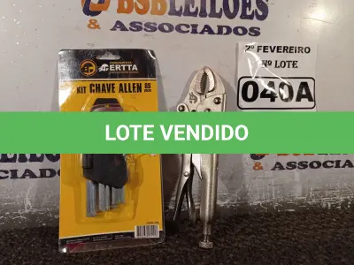 LOTE 040 - 01 KIT DE CHAVE ALLEN E 01 ALICATE DE PRESSÃO. (NO ESTADO) ATENÇÃO! FAZER A VISITAÇÃO ANTES DE ARREMATAR, NÃO SABEMOS SE FUNCIONA. LEILÃO NÃO TEM GARANTIA E NEM DEVOLUÇÃO, SUJEITO A POSSÍVEIS AVARIAS VISÍVEIS/OCULTAS E/OU AUSÊNCIA DE COMPONENTES.