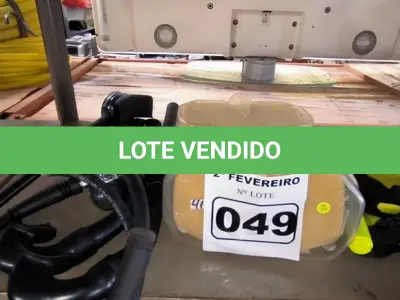 LOTE 049 - 02 ÓCULOS PARA MERGULHO, 02 SNORKEL E 01 REGULADOR DE PRESSÃO PARA TANQUE DE MERGULHO (NO ESTADO, NÃO SABEMOS SE FUNCIONA. LEILÃO NÃO TEM GARANTIA E NEM DEVOLUÇÃO).