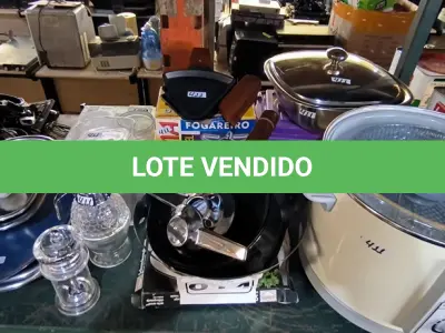 LOTE 014 - 01 LOTE COM UTENSÍLIOS PARA COZINHA (NO ESTADO, NÃO SABEMOS SE FUNCIONA. LEILÃO NÃO TEM GARANTIA E NEM DEVOLUÇÃO).