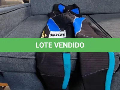 LOTE 060 - 01 ROUPA DE MERGULHO MARCA MARES (NO ESTADO, NÃO SABEMOS SE FUNCIONA. LEILÃO NÃO TEM GARANTIA E NEM DEVOLUÇÃO).