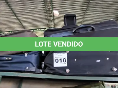 LOTE 010 - 04 MALAS PARA VIAGEM (NO ESTADO, NÃO SABEMOS SE FUNCIONA. LEILÃO NÃO TEM GARANTIA E NEM DEVOLUÇÃO).