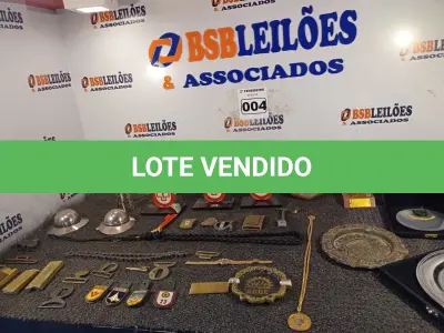 LOTE 004 - 01 LOTE COM ARTIGOS PARA DECORAÇÃO (NO ESTADO, NÃO SABEMOS SE FUNCIONA. LEILÃO NÃO TEM GARANTIA E NEM DEVOLUÇÃO).