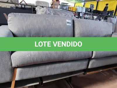 LOTE 093 - 02 SOFÁS DE CANTO CINZA (NO ESTADO, NÃO SABEMOS SE FUNCIONA. LEILÃO NÃO TEM GARANTIA E NEM DEVOLUÇÃO).
