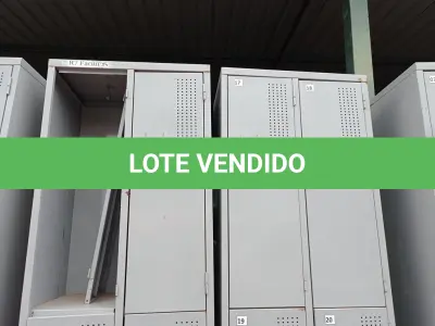 LOTE 484 - 02 ARMÁRIOS ROUPEIRO EM AÇO. (NO ESTADO) ATENÇÃO! FAZER A VISITAÇÃO ANTES DE ARREMATAR, NÃO SABEMOS SE FUNCIONA. LEILÃO NÃO TEM GARANTIA E NEM DEVOLUÇÃO, SUJEITO A POSSÍVEIS AVARIAS VISÍVEIS/OCULTAS E/OU AUSÊNCIA DE COMPONENTES.
