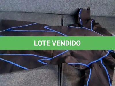 LOTE 061 - 01 ROUPA PARA MERGULHO TAMANHO G 01 SAPATO TAMANHO 39 LEOMAR (NO ESTADO, NÃO SABEMOS SE FUNCIONA. LEILÃO NÃO TEM GARANTIA E NEM DEVOLUÇÃO).