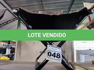 LOTE 048 - 01 CADEIRA DOBRÁVEL (NO ESTADO, NÃO SABEMOS SE FUNCIONA. LEILÃO NÃO TEM GARANTIA E NEM DEVOLUÇÃO).
