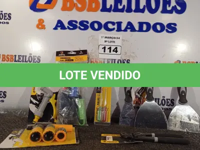LOTE 114 - 01 KIT PARA JARDINAGEM, 03 ESPÁTULAS, 01 ALICATE BOMBA D’AGUA 8” E 01 JOGO DE CHAVE FENDA/PHILIPS 02 PEÇAS. (NO ESTADO) ATENÇÃO! FAZER A VISITAÇÃO ANTES DE ARREMATAR, NÃO SABEMOS SE FUNCIONA. LEILÃO NÃO TEM GARANTIA E NEM DEVOLUÇÃO, SUJEITO A POSSÍVEIS AVARIAS VISÍVEIS/OCULTAS E/OU AUSÊNCIA DE COMPONENTES.