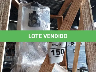 LOTE 150 - 01 SERRA FITA DE BANCADA COM MOEDOR ACOPLADO. (NOVO)(NO ESTADO. LEILÃO NÃO TEM GARANTIA E NEM DEVOLUÇÃO).