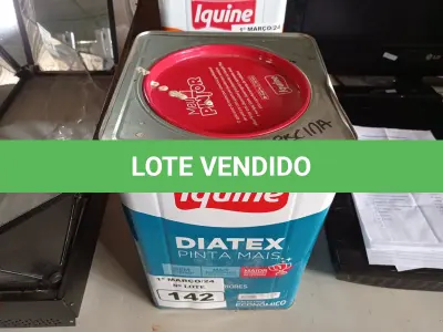 LOTE 142 - 01 LATA DE TINTA IQUINE DIATEX PINTA MAIS 18L FOSCO AVELUDADO COR VERDE PISCINA. (NO ESTADO) ATENÇÃO! FAZER A VISITAÇÃO ANTES DE ARREMATAR, NÃO SABEMOS SE FUNCIONA. LEILÃO NÃO TEM GARANTIA E NEM DEVOLUÇÃO, SUJEITO A POSSÍVEIS AVARIAS VISÍVEIS/OCULTAS E/OU AUSÊNCIA DE COMPONENTES.
