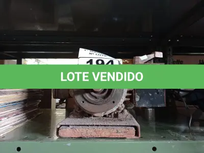 LOTE 194 - 01 MOTOR ELÉTRICO. (NO ESTADO) ATENÇÃO! FAZER A VISITAÇÃO ANTES DE ARREMATAR, NÃO SABEMOS SE FUNCIONA. LEILÃO NÃO TEM GARANTIA E NEM DEVOLUÇÃO, SUJEITO A POSSÍVEIS AVARIAS VISÍVEIS/OCULTAS E/OU AUSÊNCIA DE COMPONENTES.