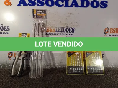 LOTE 081 - 03 KIT’S DE BROCAS E 01 ALICATE UNIVERSAL 8”. (NO ESTADO) ATENÇÃO! FAZER A VISITAÇÃO ANTES DE ARREMATAR, NÃO SABEMOS SE FUNCIONA. LEILÃO NÃO TEM GARANTIA E NEM DEVOLUÇÃO, SUJEITO A POSSÍVEIS AVARIAS VISÍVEIS/OCULTAS E/OU AUSÊNCIA DE COMPONENTES.