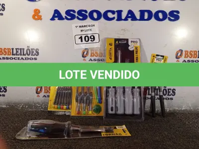 LOTE 109 - 01 KIT DE CHAVE FENDA/PHILIPS, 01 FORMÃO, 01 KIT DE CHAVE DE PRECISÃO, 01 KIT DE CHAVE TORX E 01 ALICATE BOMBA D’AGUA 8”. (NO ESTADO) ATENÇÃO! FAZER A VISITAÇÃO ANTES DE ARREMATAR, NÃO SABEMOS SE FUNCIONA. LEILÃO NÃO TEM GARANTIA E NEM DEVOLUÇÃO, SUJEITO A POSSÍVEIS AVARIAS VISÍVEIS/OCULTAS E/OU AUSÊNCIA DE COMPONENTES.