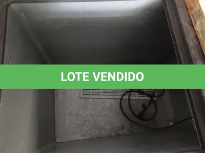 LOTE 115 - 01 FREEZER HORIZONTAL 02 TAMPAS 220V. (NO ESTADO) ATENÇÃO! FAZER A VISITAÇÃO ANTES DE ARREMATAR, NÃO SABEMOS SE FUNCIONA. LEILÃO NÃO TEM GARANTIA E NEM DEVOLUÇÃO, SUJEITO A POSSÍVEIS AVARIAS VISÍVEIS/OCULTAS E/OU AUSÊNCIA DE COMPONENTES.