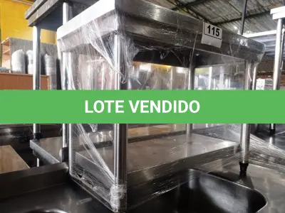 LOTE 115 - 01 MESINHA MEDINDO 75CMX40CM EM AÇO INOX COM PANELEIRO. (NO ESTADO, NÃO SABEMOS SE FUNCIONA. LEILÃO NÃO TEM GARANTIA E NEM DEVOLUÇÃO).