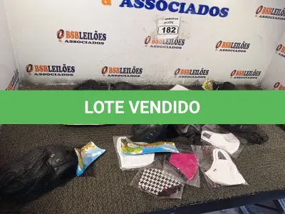 LOTE 182 - 01 LOTE COM 06 JOELHEIRAS COM COTOVELEIRAS E 11 MASCARAS INFANTIS. (NO ESTADO) ATENÇÃO! FAZER A VISITAÇÃO ANTES DE ARREMATAR, NÃO SABEMOS SE FUNCIONA. LEILÃO NÃO TEM GARANTIA E NEM DEVOLUÇÃO, SUJEITO A POSSÍVEIS AVARIAS VISÍVEIS/OCULTAS E/OU AUSÊNCIA DE COMPONENTES.