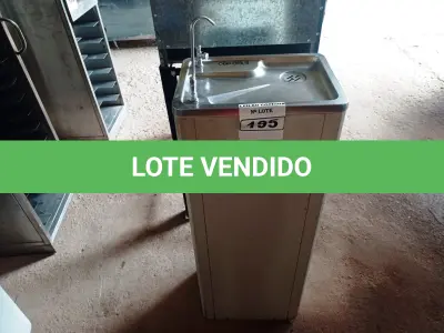 LOTE 195 - 01 BEBEDOURO DE PRESSÃO MASTER FRIO. (NO ESTADO, NÃO SABEMOS SE FUNCIONA. LEILÃO NÃO TEM GARANTIA E NEM DEVOLUÇÃO).