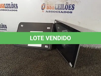 LOTE 033 - 01 TABLET MARCA SAMSUNG. (NO ESTADO) ATENÇÃO! FAZER A VISITAÇÃO ANTES DE ARREMATAR, NÃO SABEMOS SE FUNCIONA. LEILÃO NÃO TEM GARANTIA E NEM DEVOLUÇÃO, SUJEITO A POSSÍVEIS AVARIAS VISÍVEIS/OCULTAS E/OU AUSÊNCIA DE COMPONENTES.