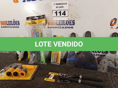 LOTE 114 - 01 KIT PARA JARDINAGEM, 03 ESPÁTULAS, 01 ALICATE BOMBA D’AGUA 8” E 01 JOGO DE CHAVE FENDA/PHILIPS 02 PEÇAS. (NO ESTADO) ATENÇÃO! FAZER A VISITAÇÃO ANTES DE ARREMATAR, NÃO SABEMOS SE FUNCIONA. LEILÃO NÃO TEM GARANTIA E NEM DEVOLUÇÃO, SUJEITO A POSSÍVEIS AVARIAS VISÍVEIS/OCULTAS E/OU AUSÊNCIA DE COMPONENTES.