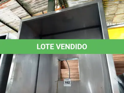 LOTE 162 - 01 COIFA EM AÇO INOX, MEDINDO 120CMX100CM. (NO ESTADO, NÃO SABEMOS SE FUNCIONA. LEILÃO NÃO TEM GARANTIA E NEM DEVOLUÇÃO).