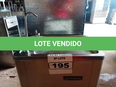 LOTE 195 - 01 BEBEDOURO DE PRESSÃO MASTER FRIO. (NO ESTADO, NÃO SABEMOS SE FUNCIONA. LEILÃO NÃO TEM GARANTIA E NEM DEVOLUÇÃO).