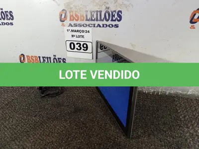 LOTE 039 - 01 TABLET SAMSUNG TAB2 TELA 10.1” COM CABO. (NO ESTADO) ATENÇÃO! FAZER A VISITAÇÃO ANTES DE ARREMATAR, NÃO SABEMOS SE FUNCIONA. LEILÃO NÃO TEM GARANTIA E NEM DEVOLUÇÃO, SUJEITO A POSSÍVEIS AVARIAS VISÍVEIS/OCULTAS E/OU AUSÊNCIA DE COMPONENTES.