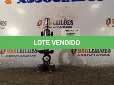 LOTE 088 - 01 MICROSCÓPIO. (NO ESTADO) ATENÇÃO! FAZER A VISITAÇÃO ANTES DE ARREMATAR, NÃO SABEMOS SE FUNCIONA. LEILÃO NÃO TEM GARANTIA E NEM DEVOLUÇÃO, SUJEITO A POSSÍVEIS AVARIAS VISÍVEIS/OCULTAS E/OU AUSÊNCIA DE COMPONENTES.