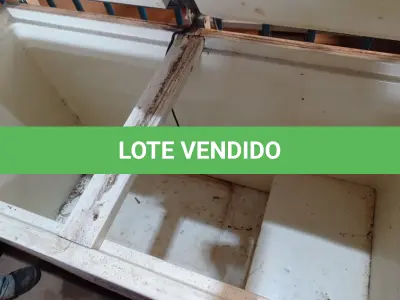 LOTE 095 - 01 FREEZER HORIZONTAL 02 TAMPAS 220V. (NO ESTADO) ATENÇÃO! FAZER A VISITAÇÃO ANTES DE ARREMATAR, NÃO SABEMOS SE FUNCIONA. LEILÃO NÃO TEM GARANTIA E NEM DEVOLUÇÃO, SUJEITO A POSSÍVEIS AVARIAS VISÍVEIS/OCULTAS E/OU AUSÊNCIA DE COMPONENTES.