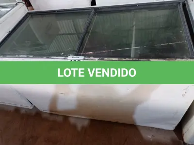 LOTE 135 - 01 FREEZER HORIZONTAL COM TAMPAS DE CORRER 220V. (NO ESTADO) ATENÇÃO! FAZER A VISITAÇÃO ANTES DE ARREMATAR, NÃO SABEMOS SE FUNCIONA. LEILÃO NÃO TEM GARANTIA E NEM DEVOLUÇÃO, SUJEITO A POSSÍVEIS AVARIAS VISÍVEIS/OCULTAS E/OU AUSÊNCIA DE COMPONENTES.
