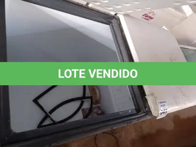 LOTE 045 - 01 FREEZER HORIZONTAL 02 TAMPAS 220V. (NO ESTADO) ATENÇÃO! FAZER A VISITAÇÃO ANTES DE ARREMATAR, NÃO SABEMOS SE FUNCIONA. LEILÃO NÃO TEM GARANTIA E NEM DEVOLUÇÃO, SUJEITO A POSSÍVEIS AVARIAS VISÍVEIS/OCULTAS E/OU AUSÊNCIA DE COMPONENTES.