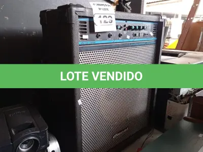 LOTE 129 - 01 CAIXA DE SOM AMPLIFICADA MARCA ONEAL COM-200. (NO ESTADO) ATENÇÃO! FAZER A VISITAÇÃO ANTES DE ARREMATAR, NÃO SABEMOS SE FUNCIONA. LEILÃO NÃO TEM GARANTIA E NEM DEVOLUÇÃO, SUJEITO A POSSÍVEIS AVARIAS VISÍVEIS/OCULTAS E/OU AUSÊNCIA DE COMPONENTES.