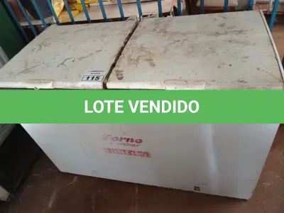 LOTE 115 - 01 FREEZER HORIZONTAL 02 TAMPAS 220V. (NO ESTADO) ATENÇÃO! FAZER A VISITAÇÃO ANTES DE ARREMATAR, NÃO SABEMOS SE FUNCIONA. LEILÃO NÃO TEM GARANTIA E NEM DEVOLUÇÃO, SUJEITO A POSSÍVEIS AVARIAS VISÍVEIS/OCULTAS E/OU AUSÊNCIA DE COMPONENTES.