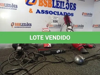 LOTE 026 - 02 SECADORES, 01 CHAPINHA, 01 ESCOVA ROTATIVA, 01 MICROFONE E 01 WEBCAM MARCAS E MODELOS DIVERSOS. (NO ESTADO) ATENÇÃO! FAZER A VISITAÇÃO ANTES DE ARREMATAR, NÃO SABEMOS SE FUNCIONA. LEILÃO NÃO TEM GARANTIA E NEM DEVOLUÇÃO, SUJEITO A POSSÍVEIS AVARIAS VISÍVEIS/OCULTAS E/OU AUSÊNCIA DE COMPONENTES.