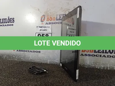 LOTE 058 - 01 TABLET MARCA POSITIVO COM CABO. (NO ESTADO) ATENÇÃO! FAZER A VISITAÇÃO ANTES DE ARREMATAR, NÃO SABEMOS SE FUNCIONA. LEILÃO NÃO TEM GARANTIA E NEM DEVOLUÇÃO, SUJEITO A POSSÍVEIS AVARIAS VISÍVEIS/OCULTAS E/OU AUSÊNCIA DE COMPONENTES.