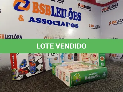 LOTE 101 - 03 BONECOS JOÃO TEIMOSO E 02 JOGOS DESCOBRINDO A MATEMÁTICA. (NO ESTADO) ATENÇÃO! FAZER A VISITAÇÃO ANTES DE ARREMATAR, NÃO SABEMOS SE FUNCIONA. LEILÃO NÃO TEM GARANTIA E NEM DEVOLUÇÃO, SUJEITO A POSSÍVEIS AVARIAS VISÍVEIS/OCULTAS E/OU AUSÊNCIA DE COMPONENTES.