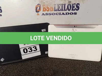 LOTE 033 - 01 TABLET MARCA SAMSUNG. (NO ESTADO) ATENÇÃO! FAZER A VISITAÇÃO ANTES DE ARREMATAR, NÃO SABEMOS SE FUNCIONA. LEILÃO NÃO TEM GARANTIA E NEM DEVOLUÇÃO, SUJEITO A POSSÍVEIS AVARIAS VISÍVEIS/OCULTAS E/OU AUSÊNCIA DE COMPONENTES.