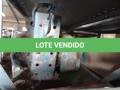 LOTE 197 - 01 MOTOR ELÉTRICO. (NO ESTADO) ATENÇÃO! FAZER A VISITAÇÃO ANTES DE ARREMATAR, NÃO SABEMOS SE FUNCIONA. LEILÃO NÃO TEM GARANTIA E NEM DEVOLUÇÃO, SUJEITO A POSSÍVEIS AVARIAS VISÍVEIS/OCULTAS E/OU AUSÊNCIA DE COMPONENTES.