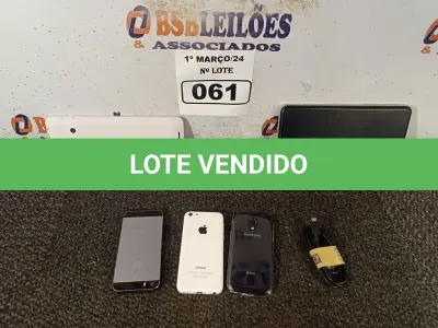 LOTE 061 - 02 TABLETS E 03 CELULARES MARCAS E MODELOS DIVERSOS. (NO ESTADO) ATENÇÃO! FAZER A VISITAÇÃO ANTES DE ARREMATAR, NÃO SABEMOS SE FUNCIONA. LEILÃO NÃO TEM GARANTIA E NEM DEVOLUÇÃO, SUJEITO A POSSÍVEIS AVARIAS VISÍVEIS/OCULTAS E/OU AUSÊNCIA DE COMPONENTES.
