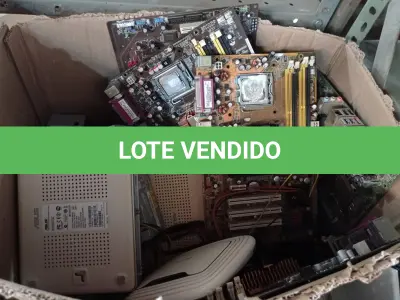 LOTE 173 - 01 LOTE COM VÁRIAS PLACAS MÃE E FONTES PARA PC MARCAS E MODELOS DIVERSOS. (NO ESTADO) ATENÇÃO! FAZER A VISITAÇÃO ANTES DE ARREMATAR, NÃO SABEMOS SE FUNCIONA. LEILÃO NÃO TEM GARANTIA E NEM DEVOLUÇÃO, SUJEITO A POSSÍVEIS AVARIAS VISÍVEIS/OCULTAS E/OU AUSÊNCIA DE COMPONENTES.
