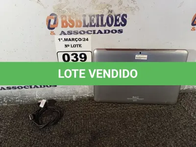 LOTE 039 - 01 TABLET SAMSUNG TAB2 TELA 10.1” COM CABO. (NO ESTADO) ATENÇÃO! FAZER A VISITAÇÃO ANTES DE ARREMATAR, NÃO SABEMOS SE FUNCIONA. LEILÃO NÃO TEM GARANTIA E NEM DEVOLUÇÃO, SUJEITO A POSSÍVEIS AVARIAS VISÍVEIS/OCULTAS E/OU AUSÊNCIA DE COMPONENTES.