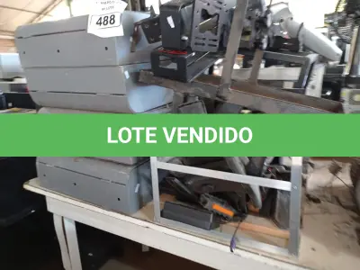 LOTE 488 - 01 LOTE COM FERRAGENS DIVERSAS. (NO ESTADO) ATENÇÃO! FAZER A VISITAÇÃO ANTES DE ARREMATAR, NÃO SABEMOS SE FUNCIONA. LEILÃO NÃO TEM GARANTIA E NEM DEVOLUÇÃO, SUJEITO A POSSÍVEIS AVARIAS VISÍVEIS/OCULTAS E/OU AUSÊNCIA DE COMPONENTES.