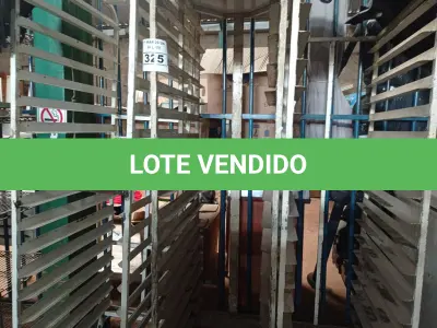 LOTE 325 - 03 CARRINHOS PARA TRANSPORTE DE BANDEJAS. (NO ESTADO) ATENÇÃO! FAZER A VISITAÇÃO ANTES DE ARREMATAR, NÃO SABEMOS SE FUNCIONA. LEILÃO NÃO TEM GARANTIA E NEM DEVOLUÇÃO, SUJEITO A POSSÍVEIS AVARIAS VISÍVEIS/OCULTAS E/OU AUSÊNCIA DE COMPONENTES.