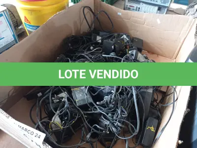 LOTE 478 - 01 LOTE COM FONTES DIVERSAS. (NO ESTADO) ATENÇÃO! FAZER A VISITAÇÃO ANTES DE ARREMATAR, NÃO SABEMOS SE FUNCIONA. LEILÃO NÃO TEM GARANTIA E NEM DEVOLUÇÃO, SUJEITO A POSSÍVEIS AVARIAS VISÍVEIS/OCULTAS E/OU AUSÊNCIA DE COMPONENTES.