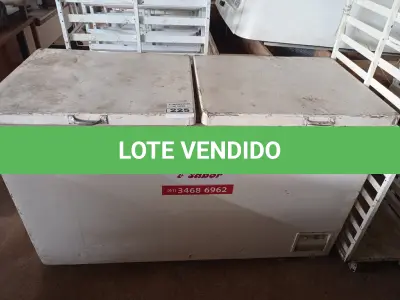 LOTE 225 - 01 FREEZER HORIZONTAL 02 TAMPAS 220V. (NO ESTADO) ATENÇÃO! FAZER A VISITAÇÃO ANTES DE ARREMATAR, NÃO SABEMOS SE FUNCIONA. LEILÃO NÃO TEM GARANTIA E NEM DEVOLUÇÃO, SUJEITO A POSSÍVEIS AVARIAS VISÍVEIS/OCULTAS E/OU AUSÊNCIA DE COMPONENTES.