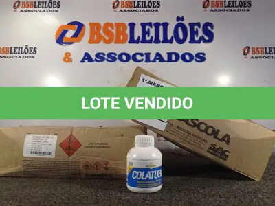 LOTE 243 - 02 CAIXAS COM COLA TUBO ST. (NO ESTADO) ATENÇÃO! FAZER A VISITAÇÃO ANTES DE ARREMATAR, NÃO SABEMOS SE FUNCIONA. LEILÃO NÃO TEM GARANTIA E NEM DEVOLUÇÃO, SUJEITO A POSSÍVEIS AVARIAS VISÍVEIS/OCULTAS E/OU AUSÊNCIA DE COMPONENTES.