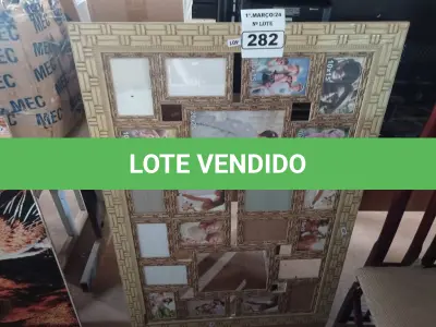 LOTE 282 - 03 QUADROS MOSAICO E 01 QUADRO PORTA RETRATO. (NO ESTADO) ATENÇÃO! FAZER A VISITAÇÃO ANTES DE ARREMATAR, NÃO SABEMOS SE FUNCIONA. LEILÃO NÃO TEM GARANTIA E NEM DEVOLUÇÃO, SUJEITO A POSSÍVEIS AVARIAS VISÍVEIS/OCULTAS E/OU AUSÊNCIA DE COMPONENTES.