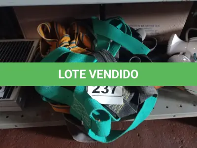 LOTE 237 - 05 CINTOS DE SEGURANÇA NO TRABALHO. (NO ESTADO) ATENÇÃO! FAZER A VISITAÇÃO ANTES DE ARREMATAR, NÃO SABEMOS SE FUNCIONA. LEILÃO NÃO TEM GARANTIA E NEM DEVOLUÇÃO, SUJEITO A POSSÍVEIS AVARIAS VISÍVEIS/OCULTAS E/OU AUSÊNCIA DE COMPONENTES.