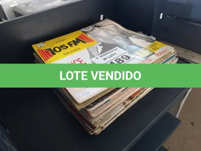 LOTE 489 - 01 LOTE COM DIVERSOS DISCOS DE VINIL.(NO ESTADO) ATENÇÃO! FAZER A VISITAÇÃO ANTES DE ARREMATAR, NÃO SABEMOS SE FUNCIONA. LEILÃO NÃO TEM GARANTIA E NEM DEVOLUÇÃO, SUJEITO A POSSÍVEIS AVARIAS VISÍVEIS/OCULTAS E/OU AUSÊNCIA DE COMPONENTES.