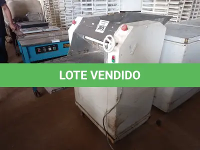 LOTE 205 - 01 CILINDRO PARA MASSAS “MODELADORA DE PÃES” INDUSTRIAL. (NO ESTADO) ATENÇÃO! FAZER A VISITAÇÃO ANTES DE ARREMATAR, NÃO SABEMOS SE FUNCIONA. LEILÃO NÃO TEM GARANTIA E NEM DEVOLUÇÃO, SUJEITO A POSSÍVEIS AVARIAS VISÍVEIS/OCULTAS E/OU AUSÊNCIA DE COMPONENTES.